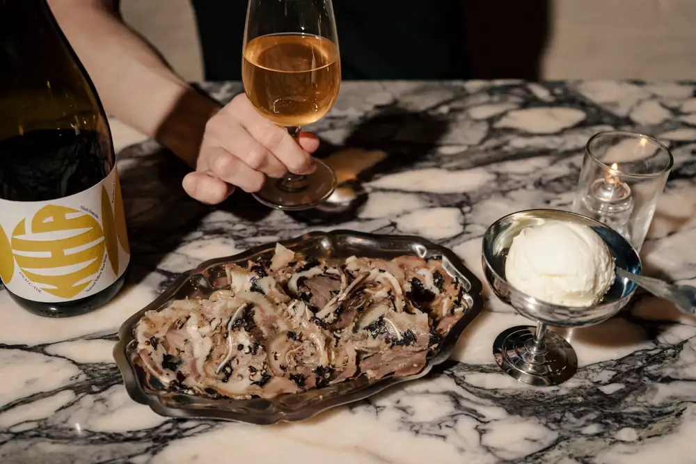 ¿Helado de salsa de pescado? Estas nuevas barras tienen un maridaje de vinos para eso