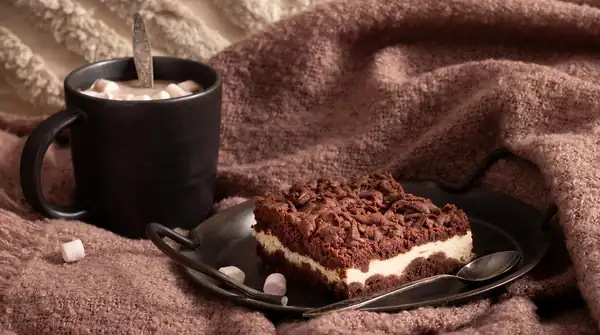 Dulce estilo retro: la tarta de queso rallada es increíblemente fácil. Pero deja que la masa se endurezca en el refrigerador