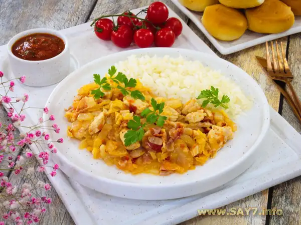 Chinese cabbage stewed with chicken fillet