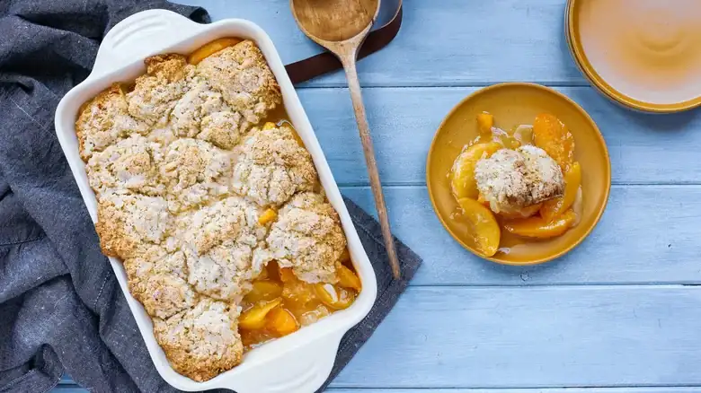 Cobblers Vs Crumbles Vs Crisps: The Simple Differences Between These Desserts