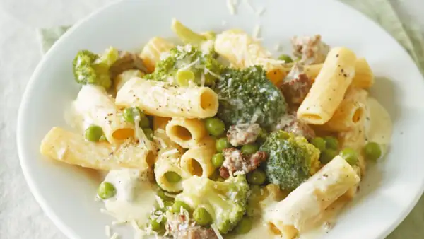 Broccoli and pea pasta in 25 minutes