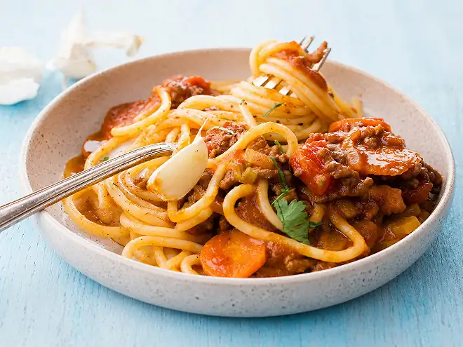 Homemade spaghetti bolognese: the authentic Italian slow-cooked recipe
