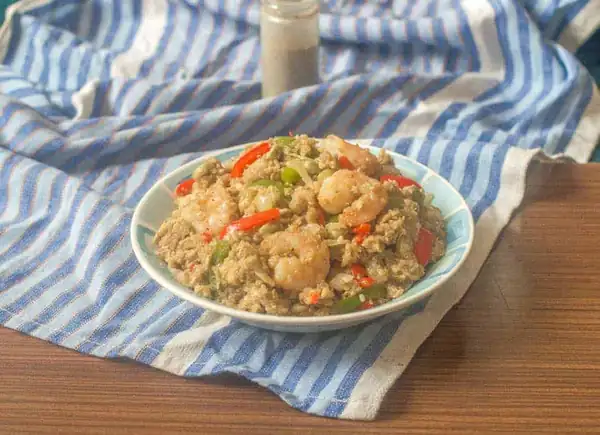 Stir fried shrimp quinoa bowl {soy free}