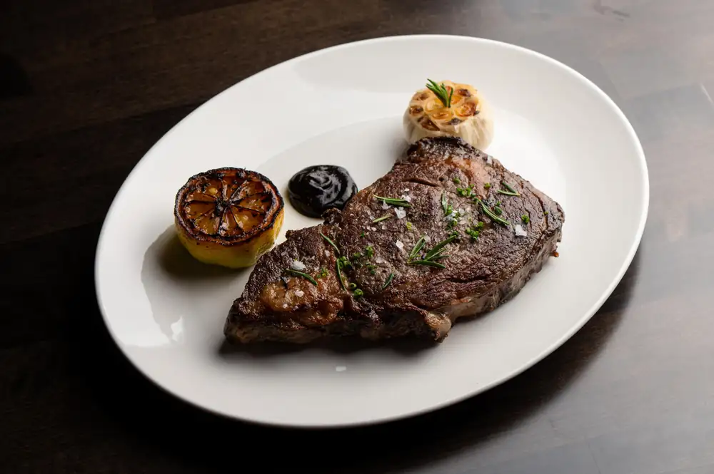 Kali Steak Is a Los Angeles Steakhouse Worthy of Its Michelin Star