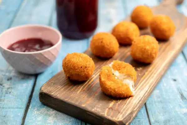Fried Cheese Balls