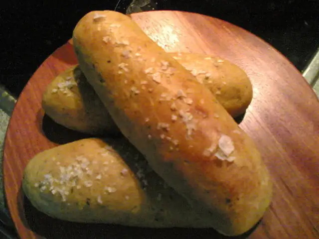 Curry green pepper rolls