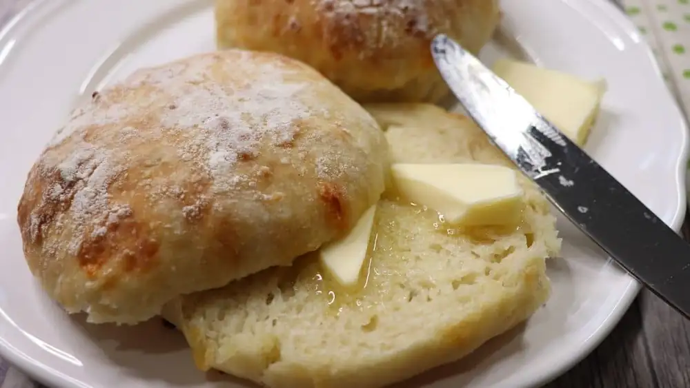 No Knead Cheese Rolls