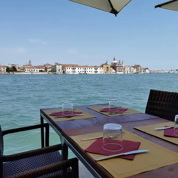 The trattoria where Venetians go to get the best view of the city