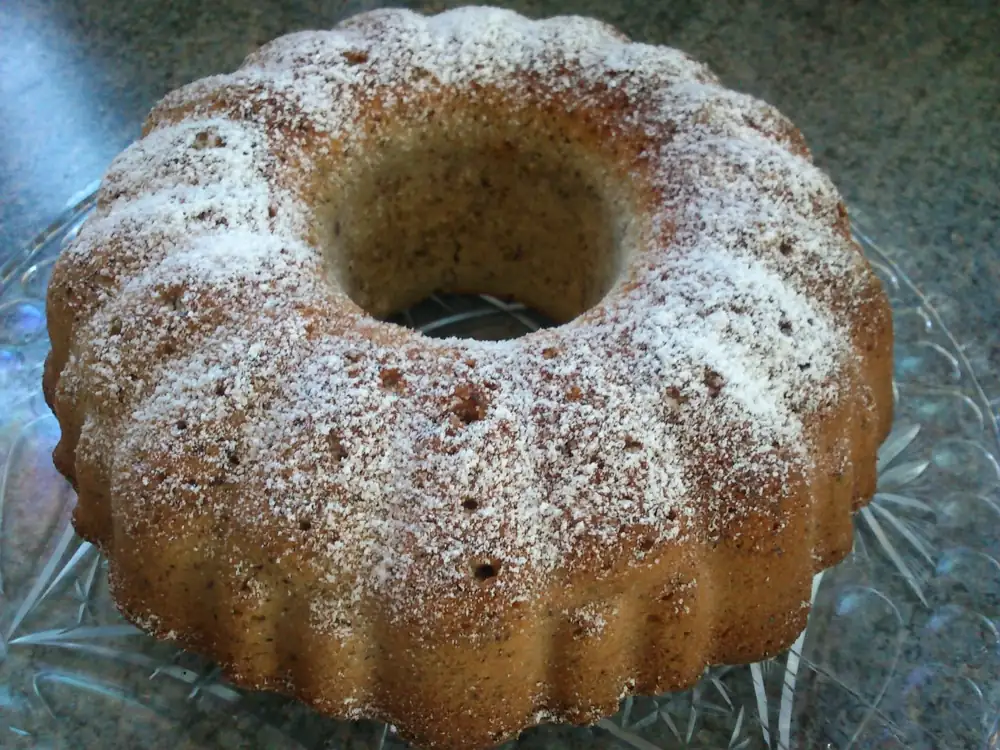 Cake filled with nuts