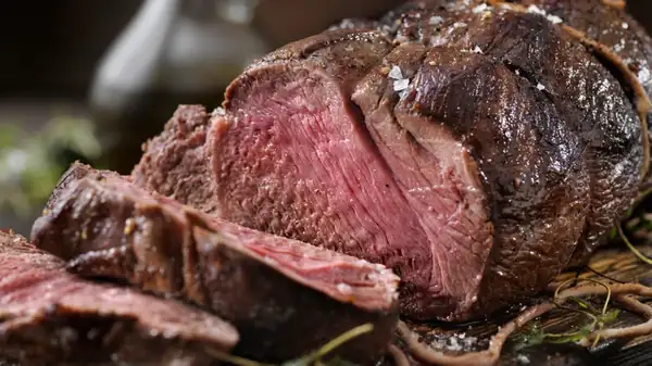 El sellado inverso es la mejor manera de cocinar costillas de primera calidad