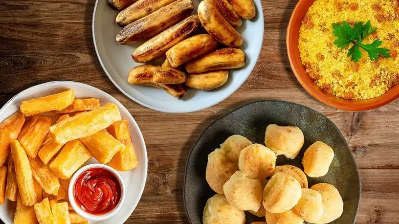 Los acompañamientos que dan sentido al festín de una churrasquería brasileña