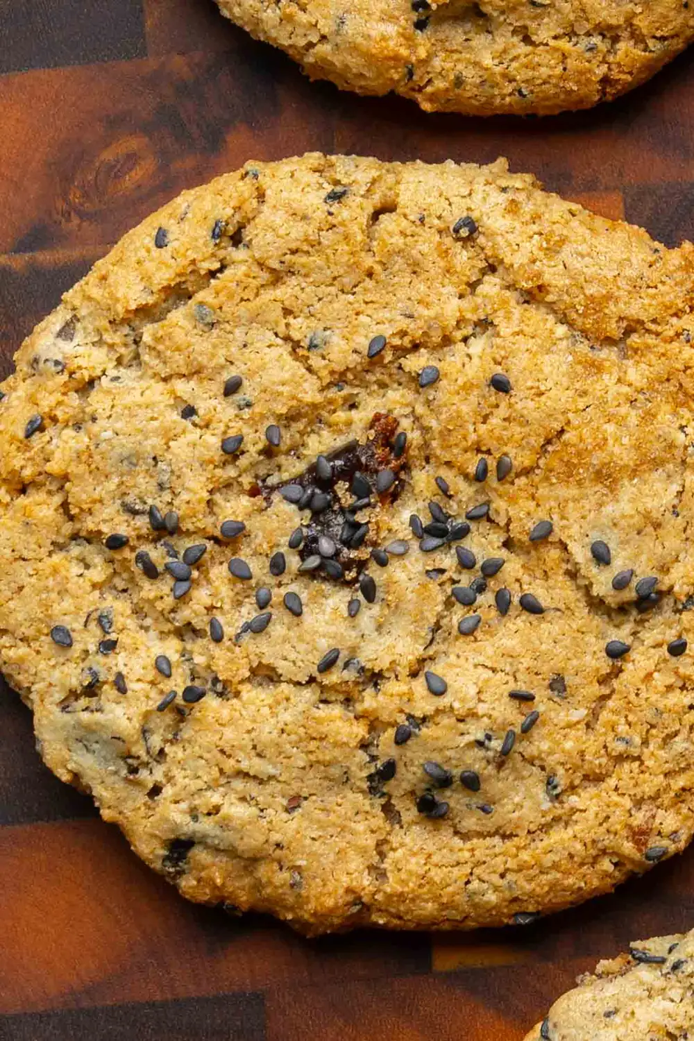 Galletas de sésamo negro con dátiles y tahini (¡sin aceite!)