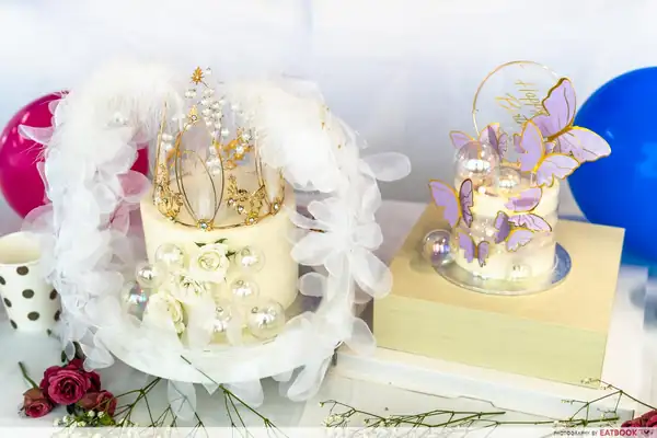Honeypeachsg Bakery: IG-Worthy Customised Birthday Cakes, With Free Delivery Promos Too