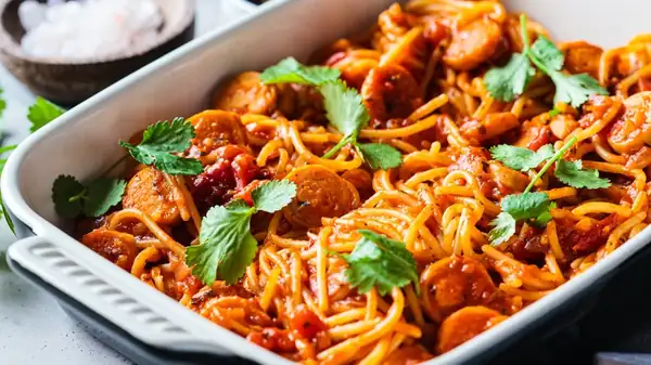 Why you shouldn't rinse spaghetti before baking it