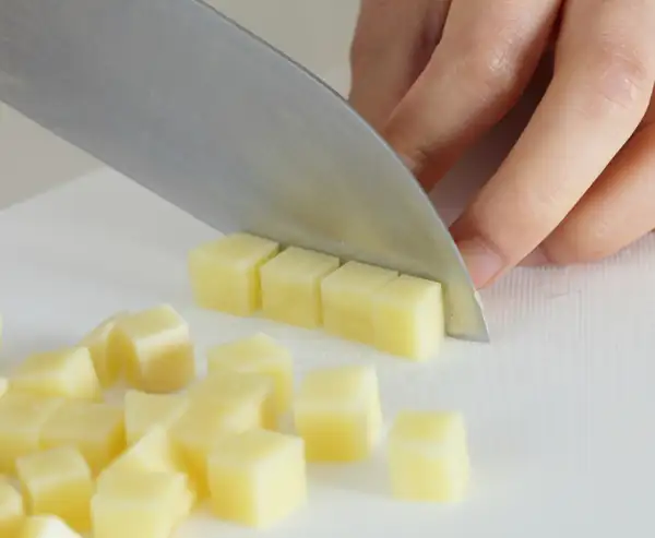 Ingredients from modernist cuisine for controlling sauces, emulsions, and gels