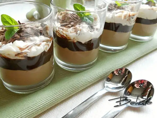 Chocolate cup with mascarpone