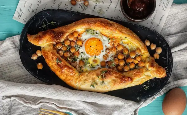 Adjarian Khachapuri with Chickpeas