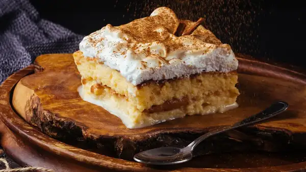 How To Amp Up Whole Foods' Tres Leches, According To A Pastry Chef