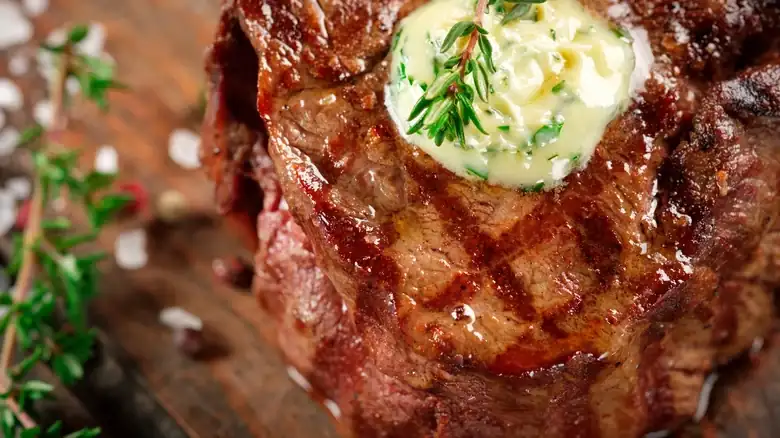 The Unique Way Tyler Florence Rests Steak For Extra Flavor