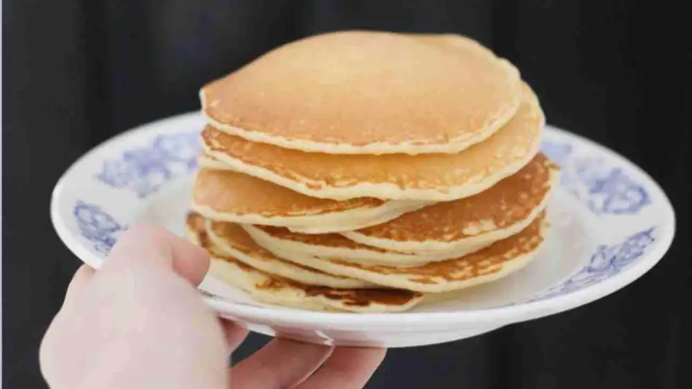 Pancakes in a bottle, you only need a small pan, 5 minutes and they're on the plate