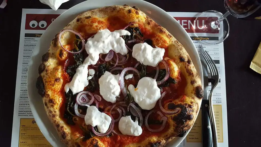 Sarchiapone in Turin, review: the most classic of Neapolitan pizzerias