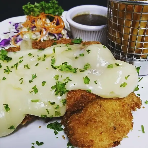 10 Raclette Cheese Dishes You Can Get Without The Risk Of Social Media Drama