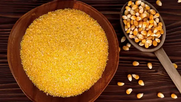 Corn porridge, a classic from the southern United States that allows for unexpected combinations