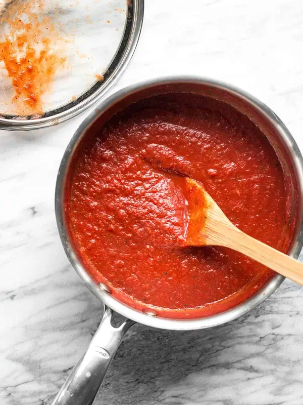 My homemade pizza sauce is fresh, easy, and ready in minutes!