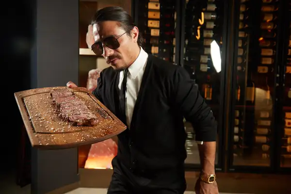 Salt Bae Tells London He Will See the City Soon