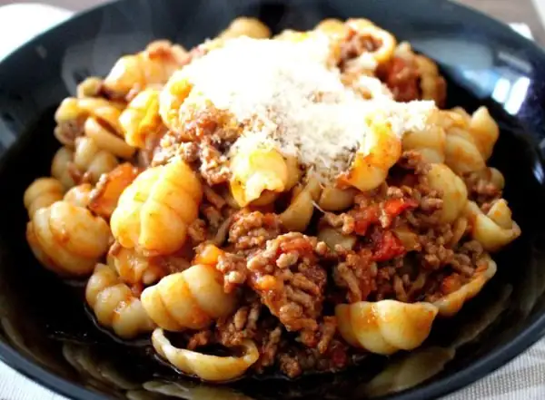 Fresh minced meat tomato sauce