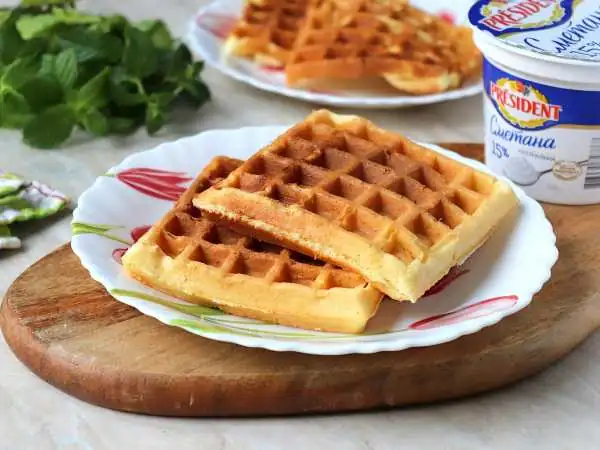 Viennese waffles with sour cream (soft)