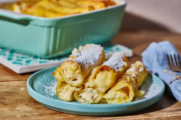 Sweet cottage cheese filled cannelloni