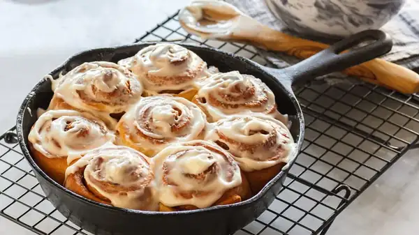 Forget the cream cheese frosting and give your cinnamon rolls a lighter version with the same sweetness.