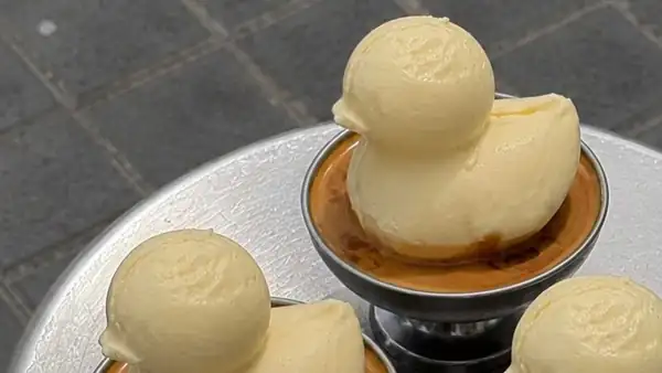 There's a café in Barcelona that has something to say about ice cream
