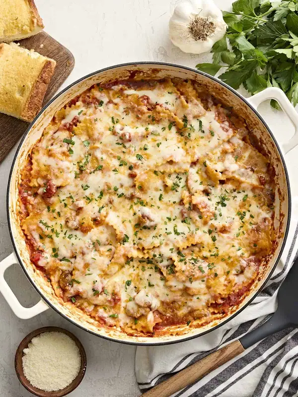 Cheesy Skillet Ravioli