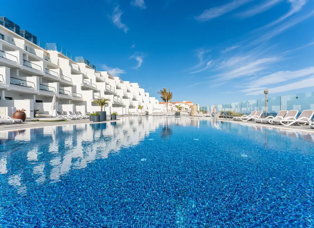 Atardecer en una copa, una experiencia inolvidable en el Hotel Roca Negra de Gran Canaria