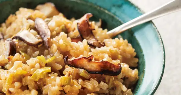 Sticky Rice with Leeks And Shiitake Mushrooms