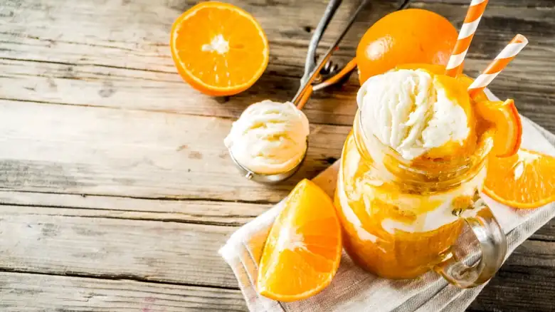 Cómo preparar un cóctel helado de naranja y crema sin esfuerzo con solo 2 ingredientes