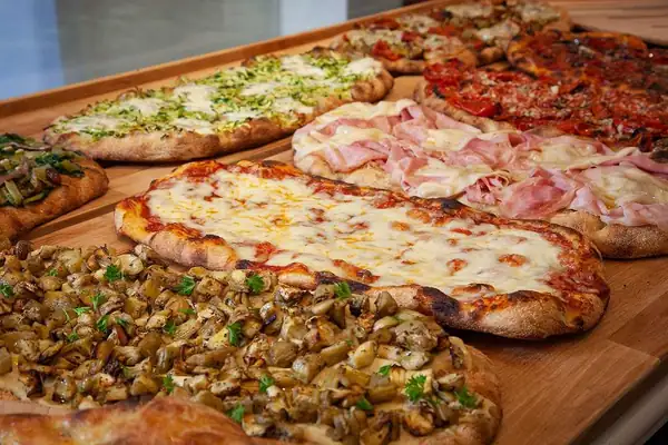 CasaManco in Rome: two reviews for the price of one for the pizza that rises for 100 hours