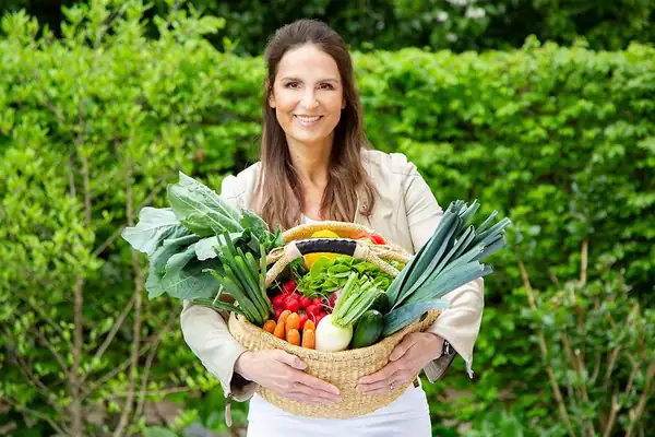 Why it's a good idea to buy seasonal and locally sourced fruits and vegetables
