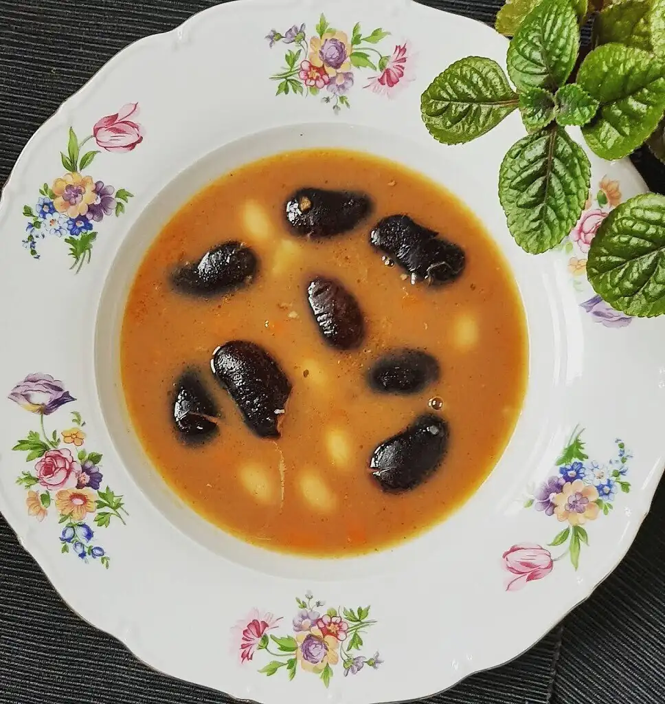 Grandma's smoked bean soup