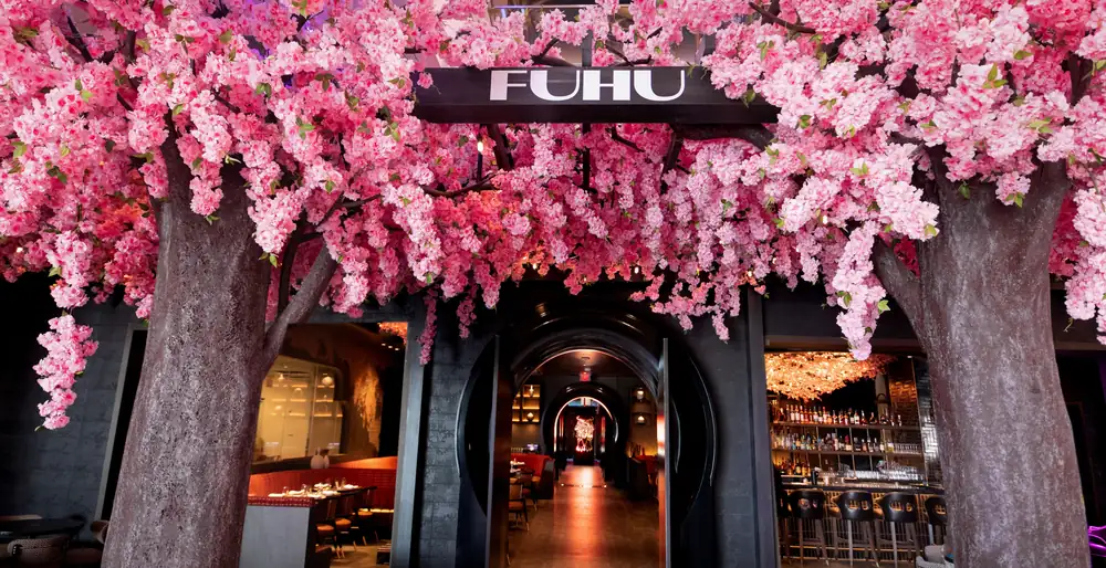 Sports Bar RedTail, Vibe Dining at Fuhu, and Ayu Dayclub Officially Debut at Resorts World