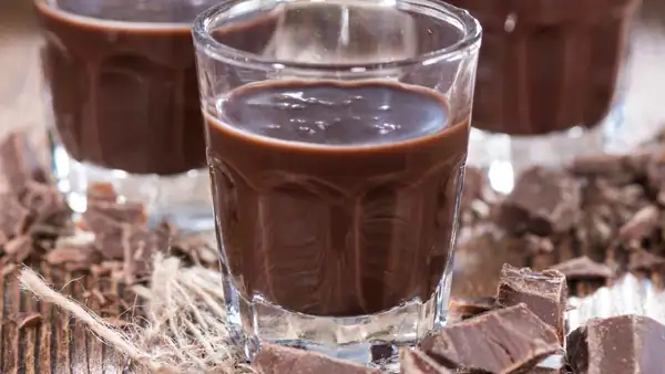 I'll make the after-dinner liqueur myself and I'll even add Nutella, it will become a real dessert treat