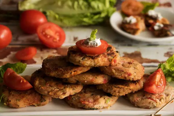 Chickpea Fritters method (Revithokeftedes)