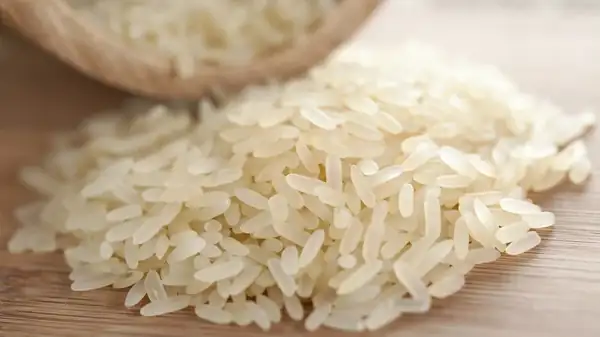 Cómo evitar que el parmesano rallado se apelmace en la coctelera