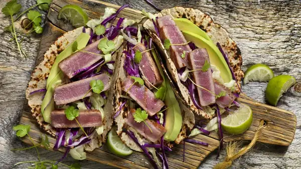 Why You Don't Need To Let Tuna Steaks Rest After Cooking