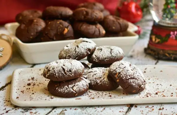 Chocolate Kourabiedes: Greek Chocolate Butter Cookies