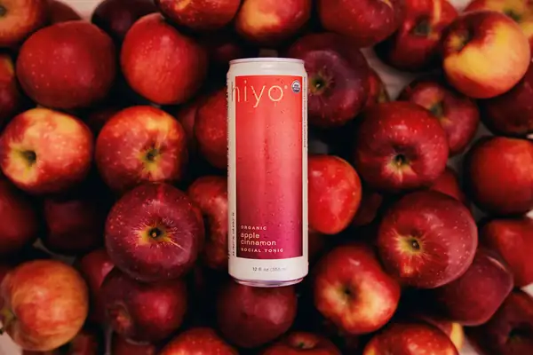 Hiyo brings fall flavours to the functional drinks category with Apple Cinnamon Social Tonic