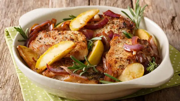How to Use Apples in Savory Dishes: Tips and Recipes
