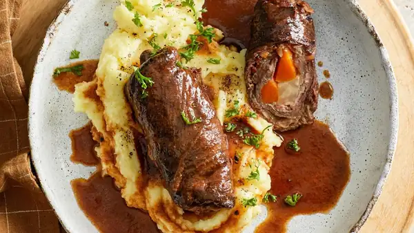 Sunday lunch like Grandma used to make: These dishes warm our hearts!